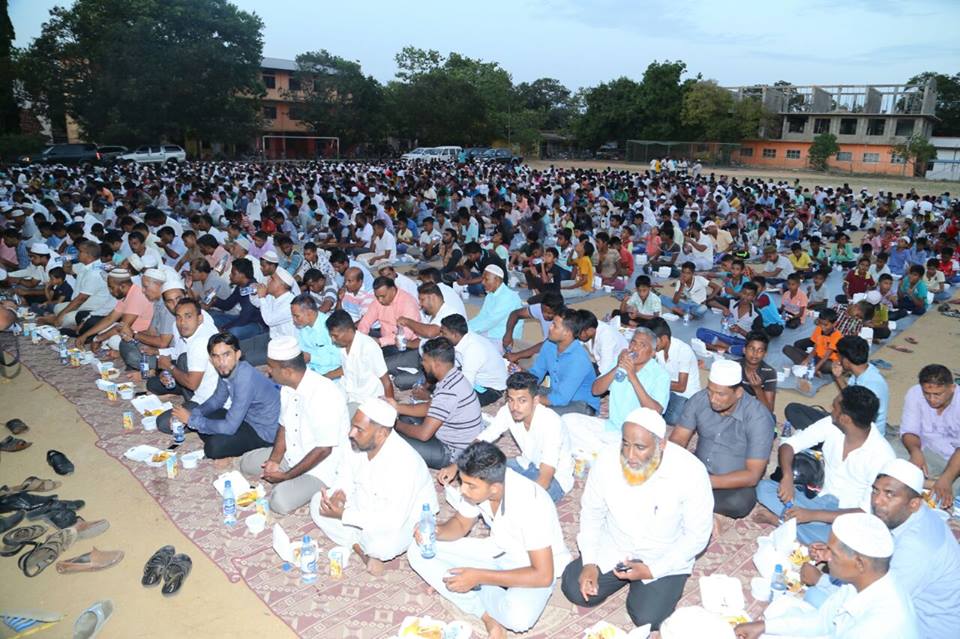 13578788_611431325689583_1272520452_n