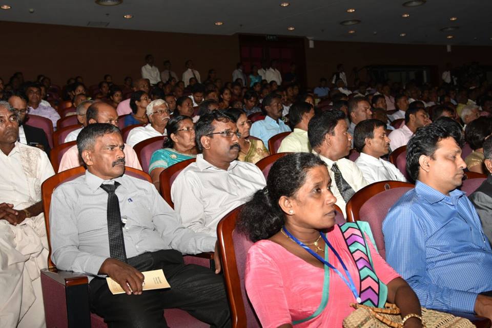 13595450_611719925660723_318361912_n