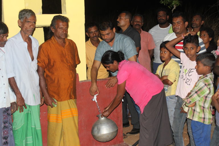 இஷாக் எம்.பி.யின் ஏற்பாட்டில் மைத்ரீகம மக்களின் குடிநீர் பிரச்சினைக்கு தீர்வு!