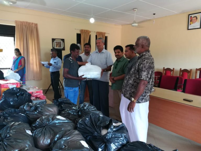 கல்பிட்டி பிரதேச மக்களுக்கான சுயதொழில் உபகரணங்கள் வழங்கி வைப்பு!