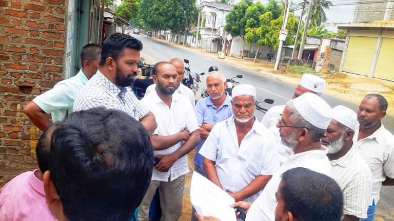 அமைச்சர் ரிஷாட் பதியுதீனினால் பாலமுனை அல்ஹிதாயா மகளிர் கல்லூரிக்கான நுழைவாயில் மற்றும் ஜும்ஆ பெரிய பள்ளிவாசலுக்கான நுழைவாயில் அமைப்பதற்கு நிதியுதவி!