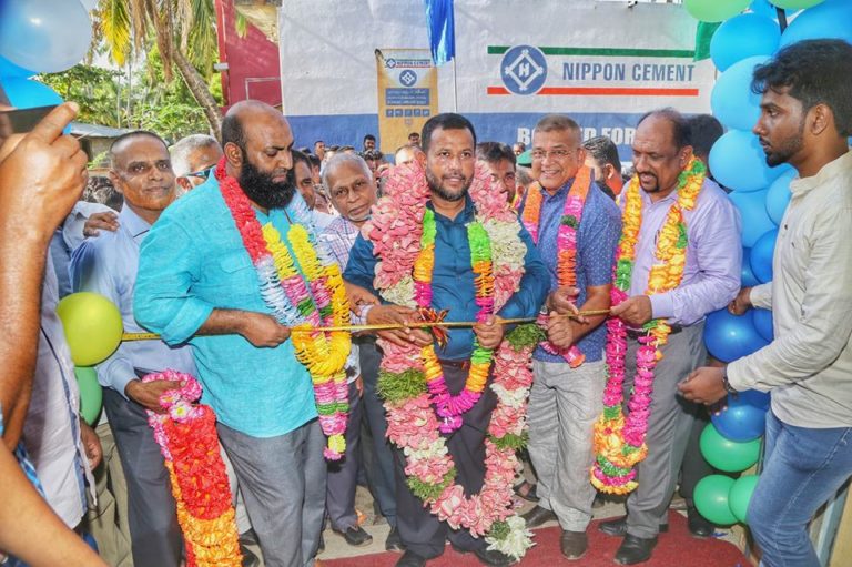 மக்கள் காங்கிரஸின் கிளைக் காரியாலயத் திறப்பு விழா நிந்தவூரில்!