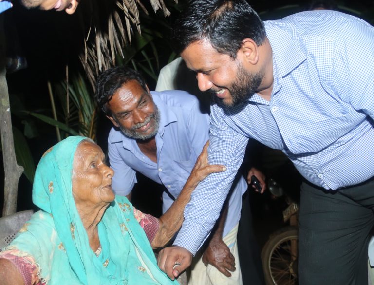 அகதி முகாமிலிருந்து அலரி மாளிகை வரை; சோதனகளை சாதனைகளாக்கி வரும் யுக புருஷர்!