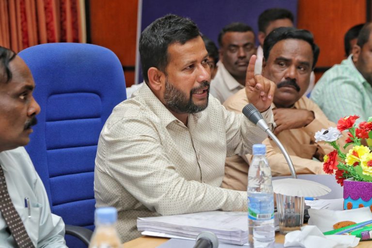 வில்பத்து விவகாரம்: ஜனாதிபதி ஆணைக்குழுவின் அறிக்கை வெளியிடப்பட வேண்டும் அமைச்சர் ரிசாட் வலியுறுத்து!!!