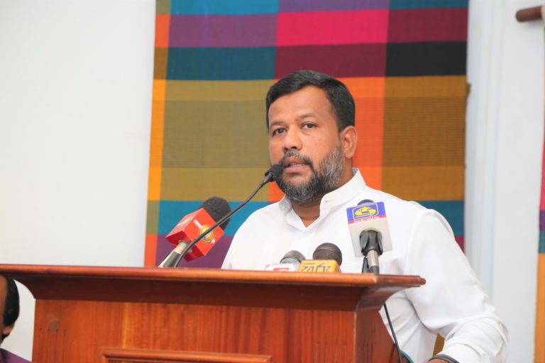 மக்களாணையை  மதித்தே பதவி விலகுகின்றோம்  – மீண்டும் அமைச்சு பதவியை கோருவதாக கூறப்படுவது பொய் பிரச்சாரம் ;  ரிஷாத் பதியுதீன் – எம்.பி