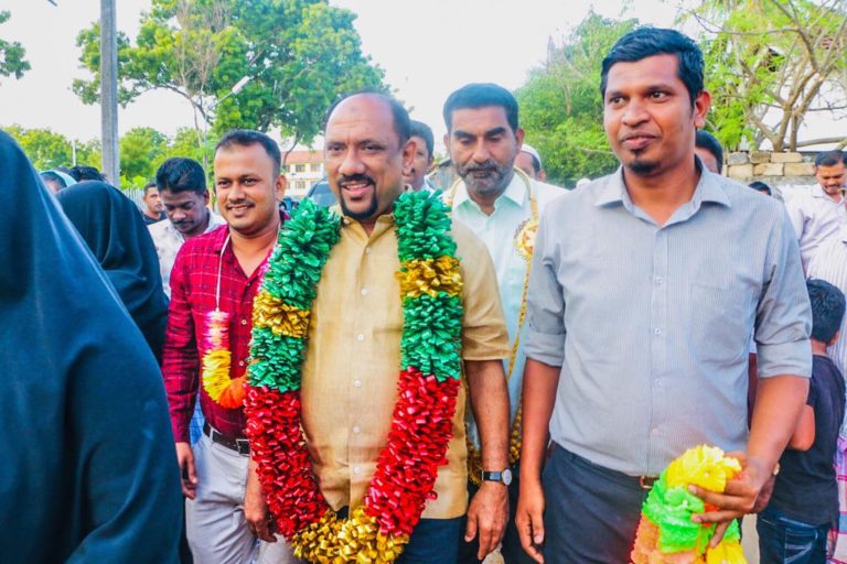 மீராவோடை மேற்கு வட்டாரக் குழு தலைவர் றிஸ்வின் தலைமையில்  மகளிர்களுக்கான கருத்தரங்கு.