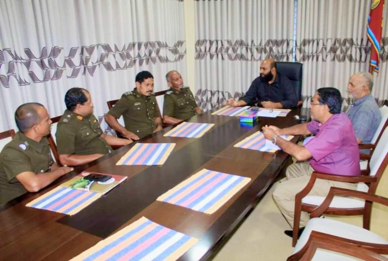 நிந்தவூரில் டெங்குவை கட்டுப்படுத்த பிரதேச சபை – பொதுச் சுகாதார பணிமனை கூட்டு நடவடிக்கை!