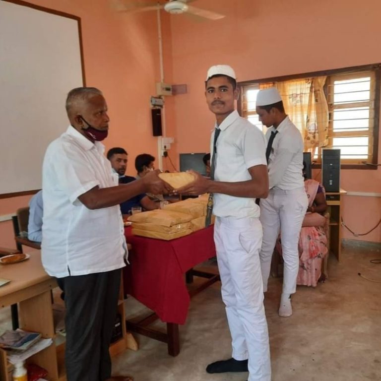 மாணவர்களுக்கான கற்றல் உபகரணங்கள் வழங்கி வைப்பு!