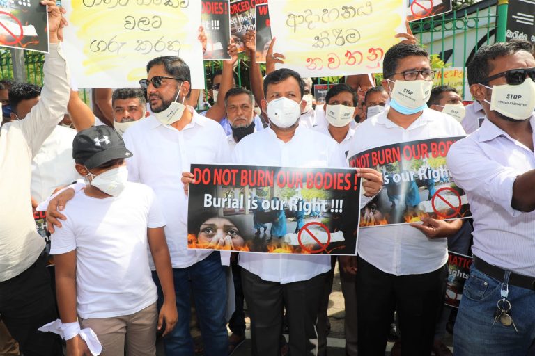 ஜனாஸா எரிப்புக்கு உரிய தீர்வை தராவிட்டால் எமது அமைதிப் போராட்டம் நாடுதழுவிய ரீதியில் தொடரும்” – மக்கள் காங்கிரஸ் தலைவர் ரிஷாட்!