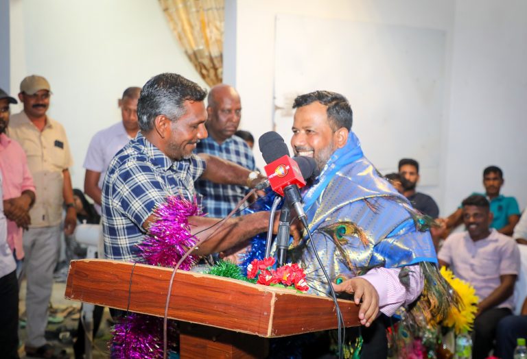 பொத்துவில் மக்களுடனான சந்திப்பில் தலைவர் ரிஷாட்!