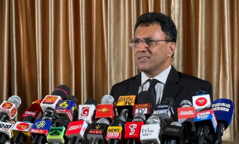 Video-‘தலைவர் ரிஷாட் மீது கொலை முயற்சி தாக்குதல்’