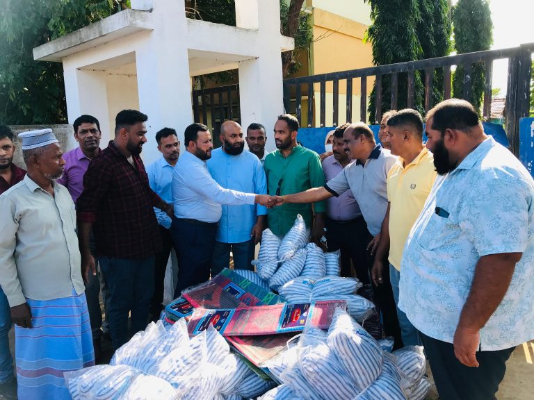 VIDEO- மியன்மார் ரோஹிங்யா அகதிகளை பார்வையிட்டார் தலைவர் ரிஷாட்!