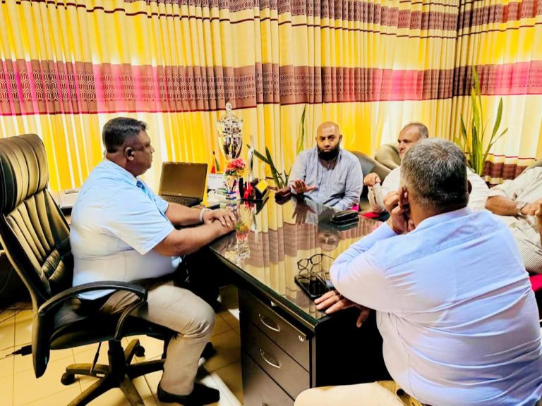 சம்மாந்துறை ஆதார வைத்தியசாலைக்கு தாஹிர் எம்.பி விஜயம்!