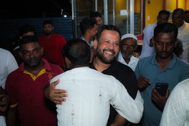 தலைவர் ரிஷாட் திருமலை விஜயம் – ஆதரவாளர்களுடன் சுமுகமான சந்திப்பு!